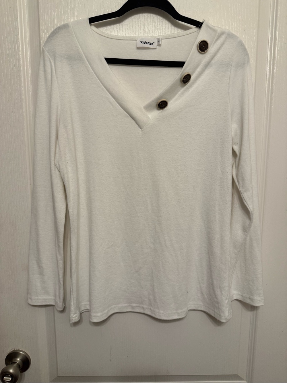 Vidarton White Long Sleeve Top L Asymmetric Button Detail V-Neck Large